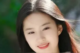 刘亦菲第一期 运动风街拍旧照 神仙姐姐图片