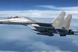 「深度」我军14架重型战机，突然越过“中线”，释放什么信号？图片