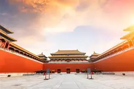 为何故宫5点就关门？真是因为“阴兵借道”？你看60年前发生了啥图片