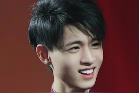 叫孟鹤堂就因为在于谦的饭店做过跑堂？德云社起艺名如此随意吗？图片