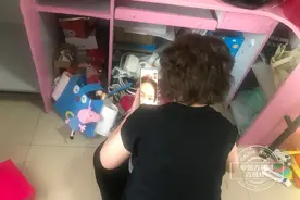 长春光华学院老师视频连线为两千多名毕业生打包行李 每天打包8小时图片