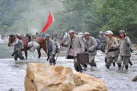 军史上绝无仅有：一个班竟由十个连长组成！其中三人俘敌七八十名图片