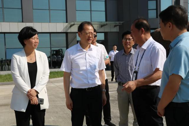 ��Ҫ�š�ʡ��ͨ�������쵼���俪չο�ʻ ��ף���ʶ� �����μӻ