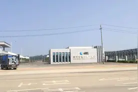 三线城市广西柳州轻轨图片