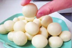 宝宝最爱吃的辅食小馒头，不加水，不加油，不用烤，好吃不上火视频封面