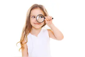 为什么大人们总说小孩子没有腰？图片