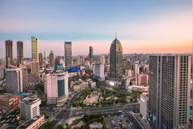 只有一所211，它凭什么是全国最低调有钱城市图片