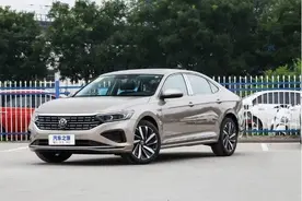 帕萨特：车长超4米9、后备厢521升！开这台合资中型车有面又顾家图片