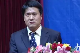 “网红教授”王福重是在北航、央财任职吗？奇葩言论，有没有道理图片