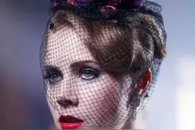 艾米·亚当斯：公主坠入凡间，令你无法忘怀图片