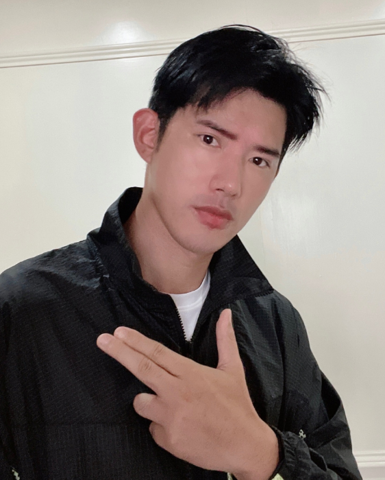 《铠甲勇士》中的炎龙铠甲,没想时间过得这么快,吴建飞今年也38了