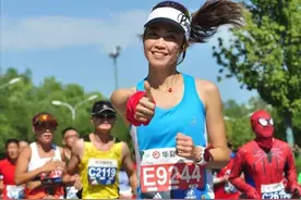 跑者被“误解”：跑马拉松穿得太“紧”图片