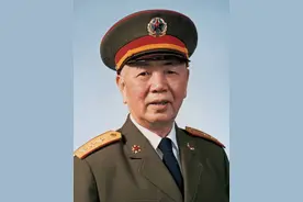 解放军恢复军衔制以来授予和晋升的上将军衔人员（一）图片
