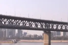 告别不平凡的2020 新一年的武汉依旧过早、过江、过日子图片