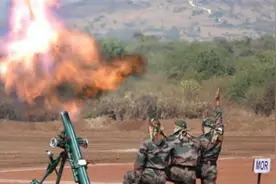 印度坐拥百万大军，为何不敢打响第一枪？张召忠：开战即灭亡图片