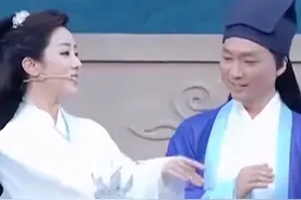 康辉罕见穿古装！求爱白娘子李思思，书生气满满却被调侃像松鼠精图片