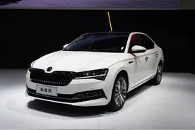 三款高性价比中级车，全部搭载2.0T动力，最低不到16万图片