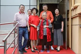 103岁阿婆终于圆梦了⋯⋯图片