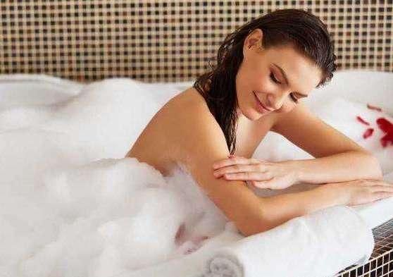 洗澡抹完身体乳之后需要清洗吗