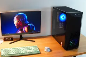 3500装了台没独显的主机，好在妹子觉得机箱蛮好看图片