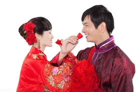 古人为啥都晚上办婚礼？古代的婚礼跟现在的婚礼有啥区别？图片