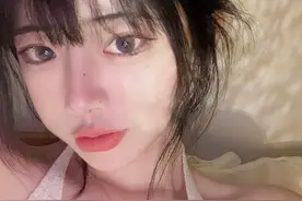 小说：臭女人，少往自己脸上贴金了，你以为你是金子做的吗？图片