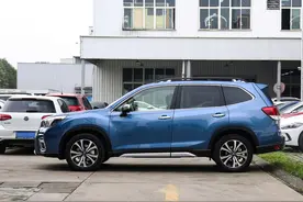 20多万的进口SUV，四驱强悍油耗低，缺点明显，森林人值得买吗？图片