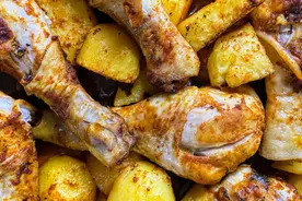 双语阅读：绝对不能生吃的食物 - 鸡肉图片