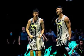 身体炸裂！24岁离开福建队！“蛮牛”王增杰，在CBA的表现如何？图片