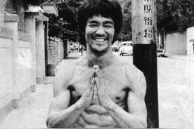 《李小龙信札》：谁是李小龙？不是富翁、巨星，而是“简单”的人图片