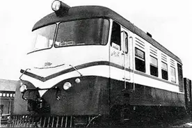 百年瞬间丨新中国第一台内燃机车试制成功图片