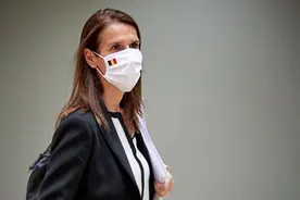 病情好转 比利时外交大臣维尔梅斯已被移出重症监护室图片