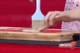 生活丨多余饺子皮改做葱油饼，把隔壁的小朋友都馋哭了图片