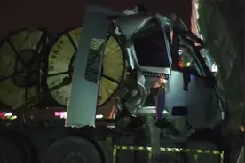 浙江高速凌晨突发！1人当场死亡！驾驶座下这个东西令人唏嘘……图片