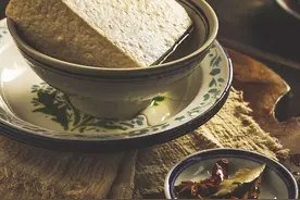 推磨做豆腐，藏住新年的“头富”图片