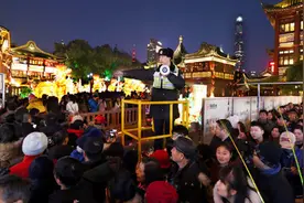 春节期间豫园、迪士尼将迎大客流，上海公安高等级勤务守护城市安全图片