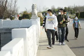 果然视频｜济宁太白湖景区严把疫情防控，市民游玩更安心视频封面