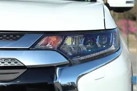 2019款三菱欧蓝德 灯光展示视频封面