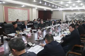 安庆市审议并原则同意合安九高铁安庆西站综合交通枢纽及站前路设计方案图片