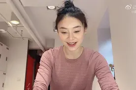 健身达人！袁姗姗开启魔鬼锻炼 大呼累并快乐着图片