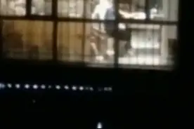 妈妈深夜咆哮式辅导作业响彻小区，网友：一人训娃全小区受教育图片