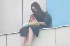 Qing听丨是谁逼死了她？图片