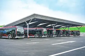 有了北斗导航助阵郑州自动驾驶公交实现厘米级定位图片