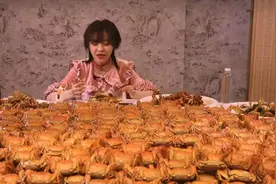 280斤的“吃播”去世，暴饮暴食一点也不美图片