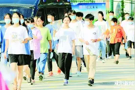 咸阳市4万余名考生参加高考图片