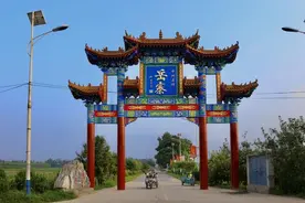 岳寨村：“乡村振兴就要一步步走”图片