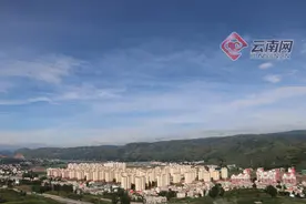 全国最大易地扶贫搬迁跨县安置区的“大管家”图片