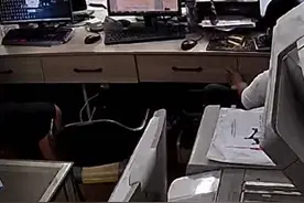 嘭！南宁一文印店玻璃门爆裂，女顾客手部受伤索赔难图片