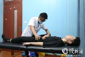 驼背、脊柱侧弯、高低肩……家长注意！这些原因会导致体态问题图片