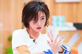 演员万茜，一直在路上图片